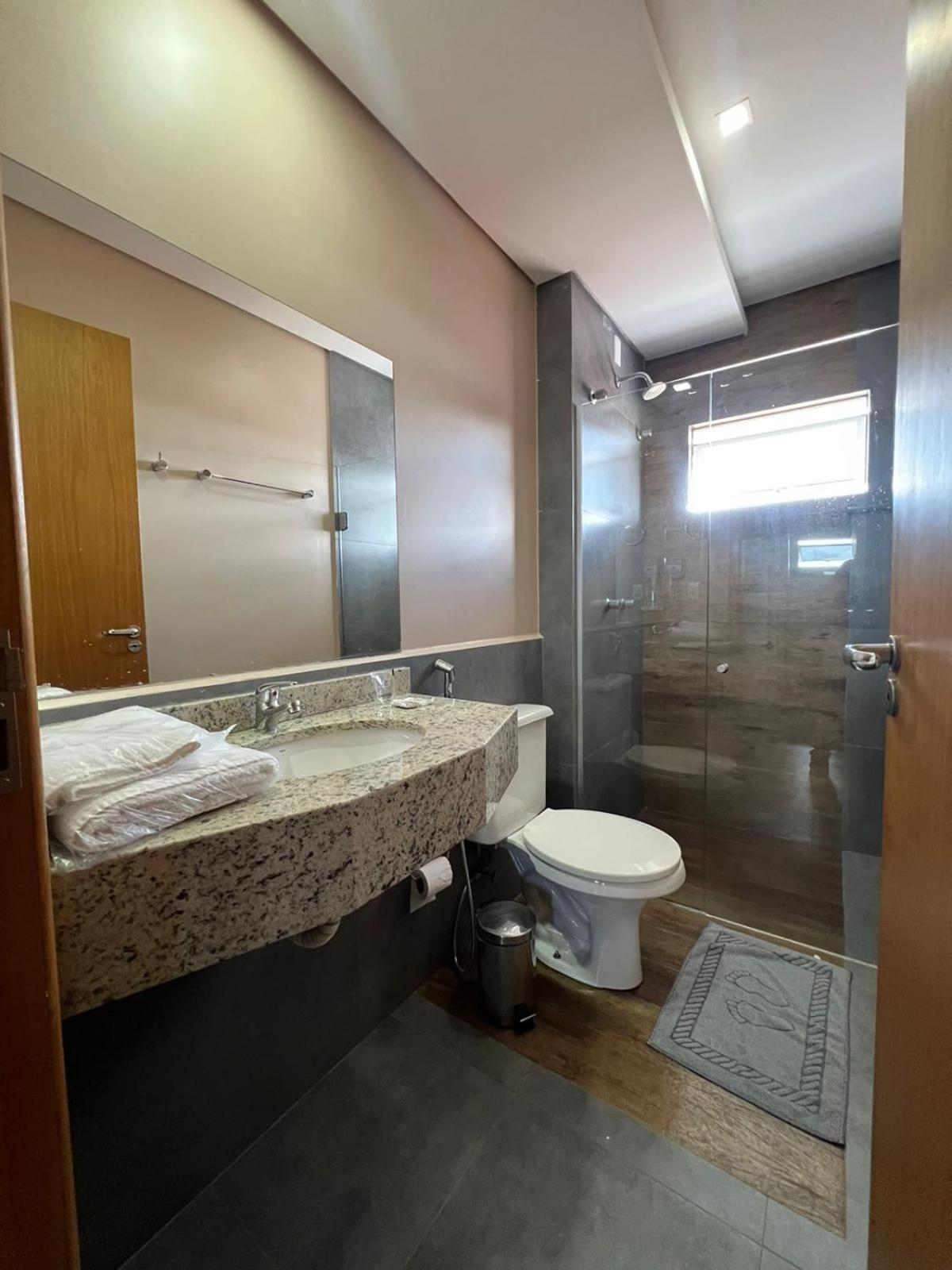 Nayru Hotel Toledo  Luaran gambar